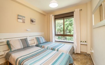Property slide 10