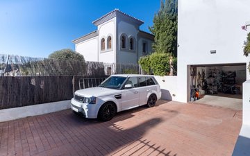 Property slide 31