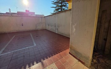 Property slide 10