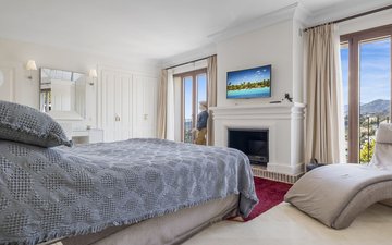 Property slide 20