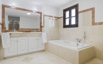 Property slide 33