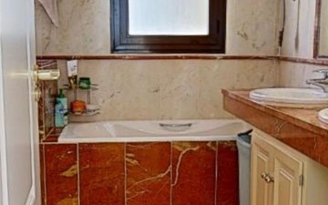 Property slide 32