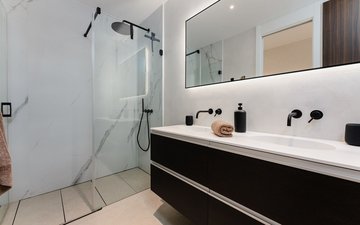 Property slide 22
