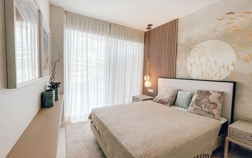 Property slide 10