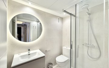 Property slide 10