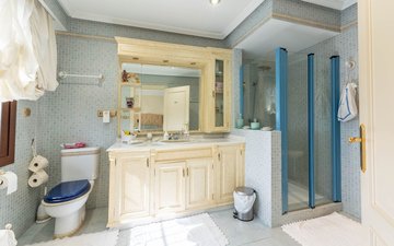 Property slide 29