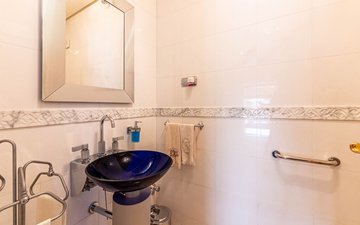 Property slide 70