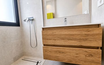 Property slide 44