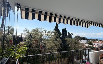 Property slide 22