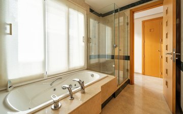 Property slide 39