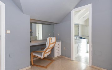 Property slide 24