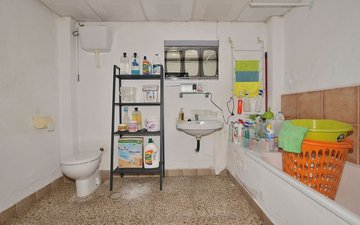 Property slide 29