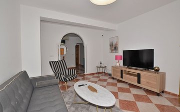 Property slide 9