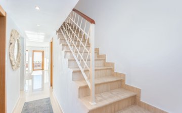 Property slide 32