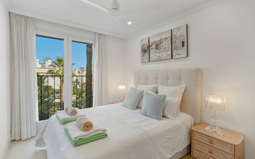 Property slide 25