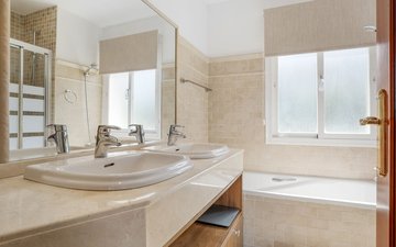 Property slide 24