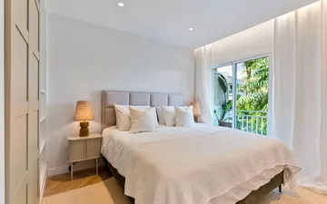 Property slide 10