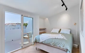 Property slide 21