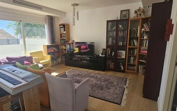 Property slide 11