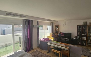 Property slide 24