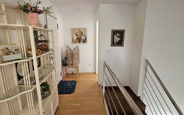 Property slide 34