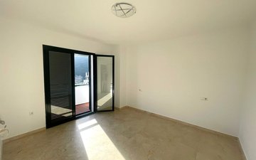 Property slide 28