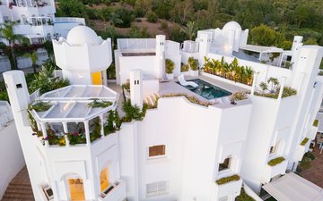 Property slide 31