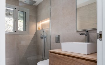 Property slide 20