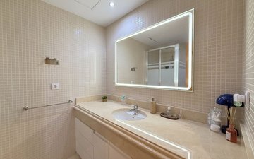 Property slide 25
