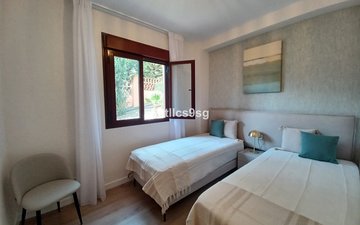 Property slide 18
