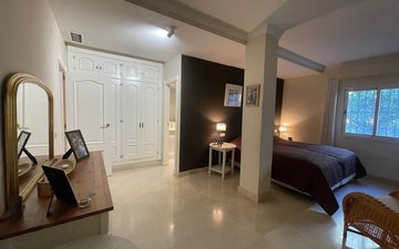 Property slide 16