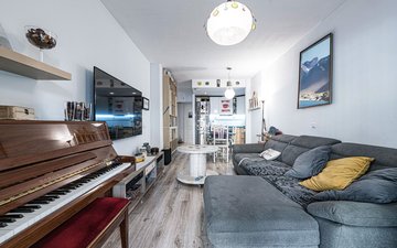 Property slide 22