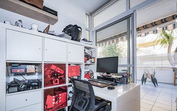 Property slide 25
