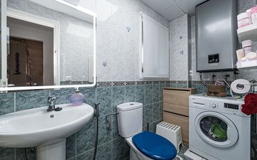 Property slide 32