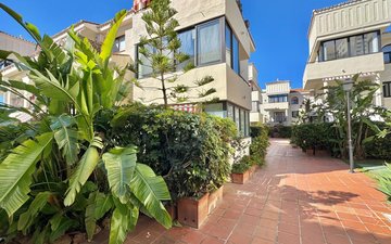 Property slide 40