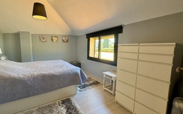Property slide 25