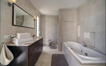 Property slide 36