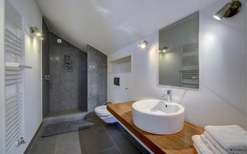 Property slide 44