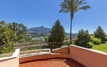 Property slide 25
