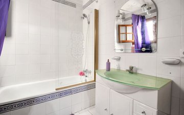 Property slide 16