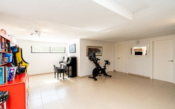 Property slide 28
