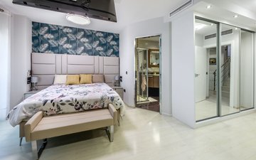 Property slide 23