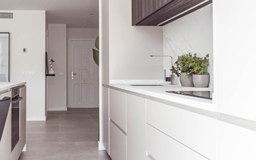 Property slide 18