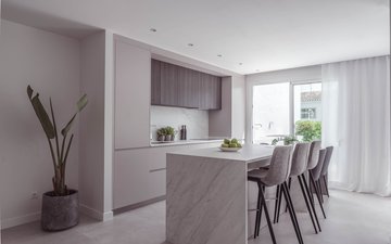 Property slide 21