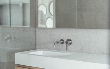 Property slide 32