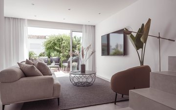 Property slide 46
