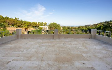 Property slide 48