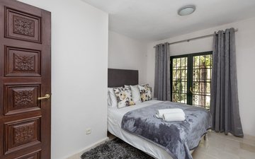 Property slide 18