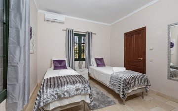 Property slide 28