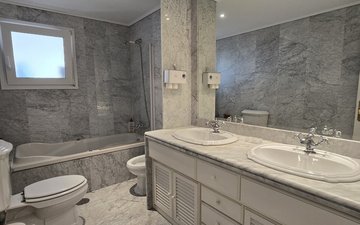 Property slide 39